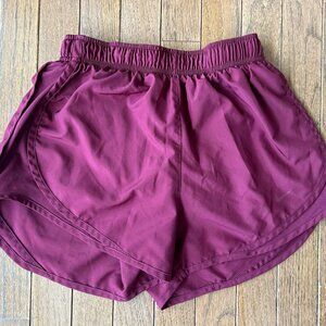 Nike Dri-fit 3 inch running short. Women's SMALL.  Like-new. dark wine color.
